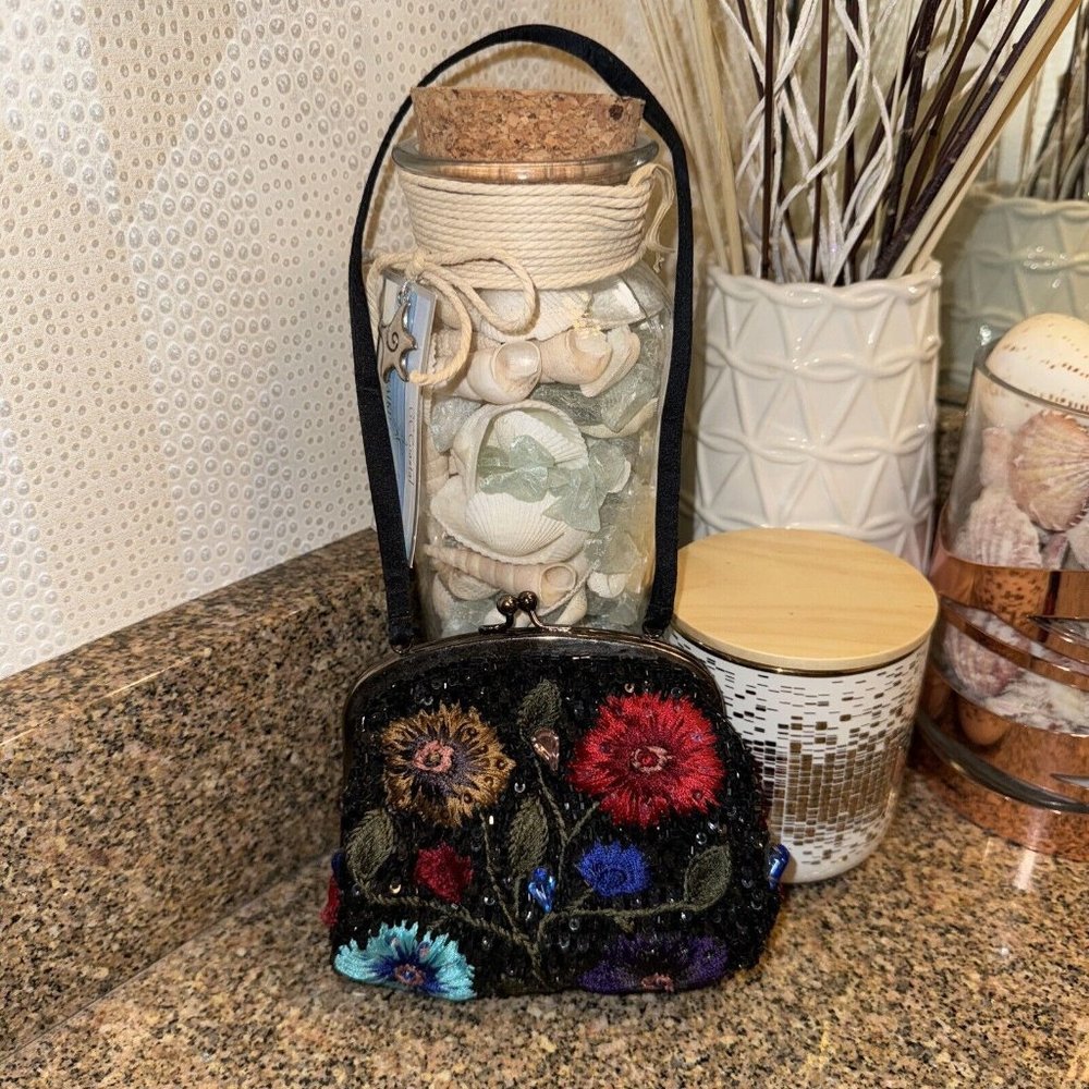 Santi Beaded‎ Sequin Jewel Embellished Kiss Lock Mini Cocktail Party Purse Bag